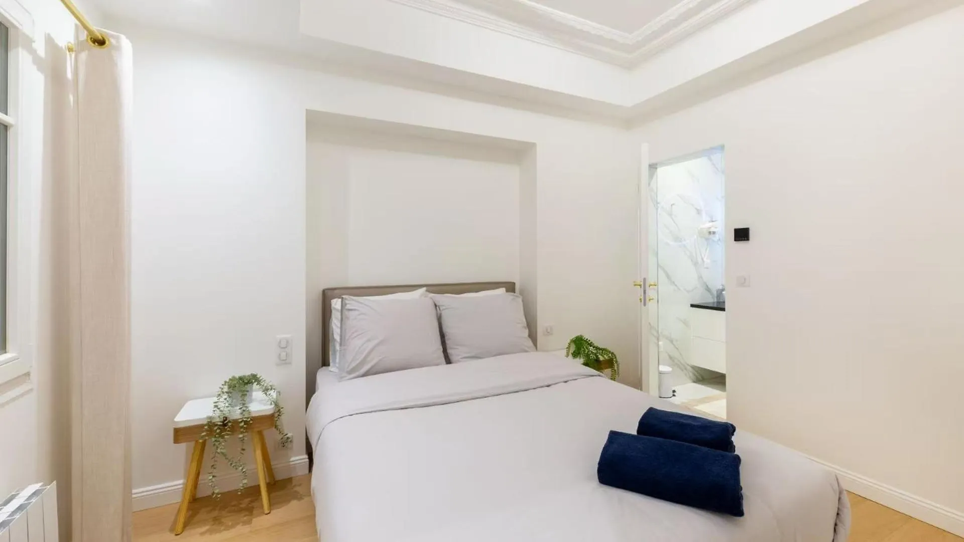 Appartement De Luxe Triangle D'Or Pres Des Champs Elysees 巴黎 公寓